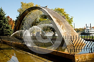 Confederation arch fountain