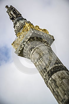 Congress column statue