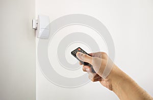 Connect the motion detector photo