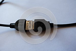 Connected male and female USB connectors