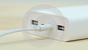 Connecting and unplugging usb type-c cable to power bank