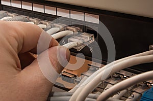 Connection patch cable to patch panel