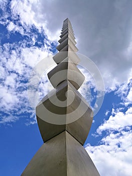 Constantin Brancusi Endless Column