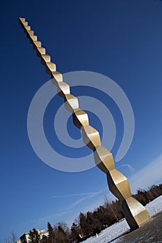 Constantin Brancusi's Infinity Column