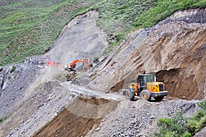 Constructing/fixing the mountain road