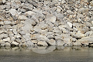 The construction of the Ashta dam on the Drini River