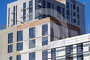 Construction of a building with external insulation