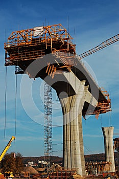 concrete pillars construction