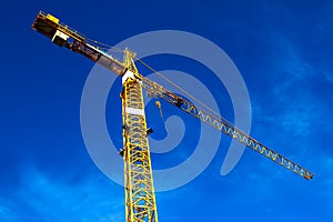 Construction crane