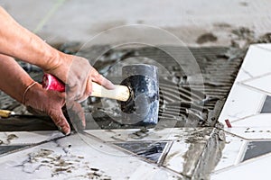 Construction granito tiler builder