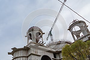 Construction of a large Orthodox church