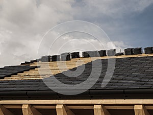 Construction, laying ceramic tile roof