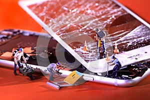 Construction Miniatures Fixing and Repairing a Cracked Broken iPhone