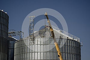 Construction of a modern grain terminal in the seaport