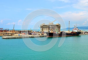 Construction of a new pier and port infrastructure