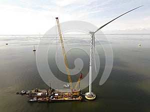 Construction of an offshore windpark
