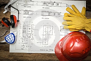 Construction protective workwear with plans