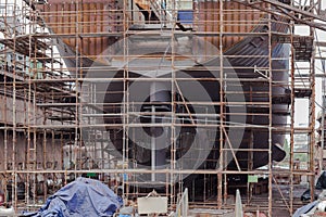 Construction of the ship in dry dock