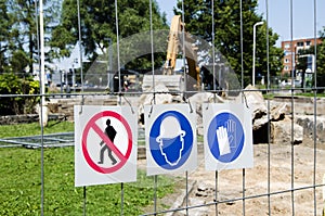 Construction site signs