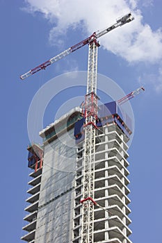 Construction of a skyscraper skyscraper in the city center
