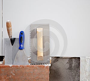 Construction tools notched trowel ans spatula