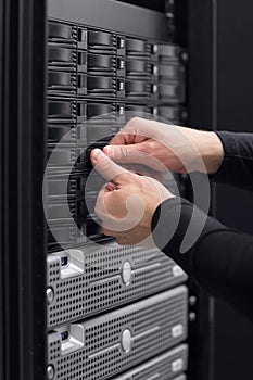 IT Consultant Maintain SAN