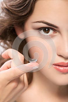 Contact lens