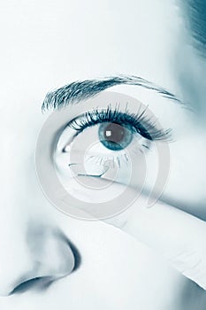 Contact lenses for eyes