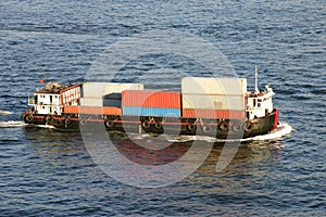 Container barge