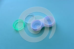 Container for conjunctive lenses photo