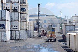 container forklift in the container yard