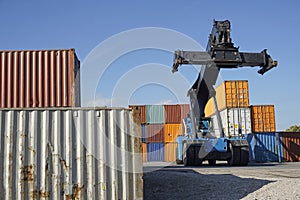 Container lifter