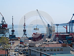 Container terminal port