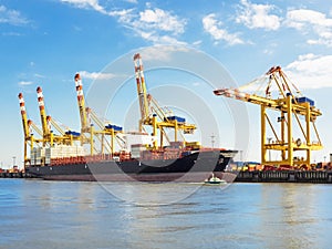 Container terminal of the port of Bremerhaven with container ship