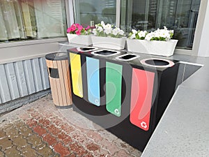 Containers for separate collection of garbage and waste