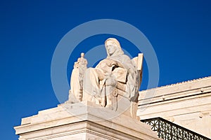 The Contemplation of Justice statue : The statue in front of the