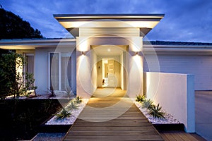 Contemporary home front entrance photo