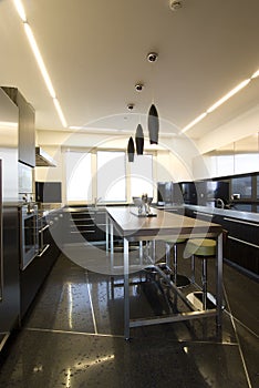 Contemporary loft - kitchen