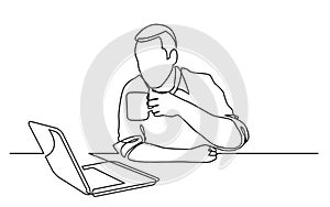 Continuous line drawing of sitting man watching laptop computer drinking coffee