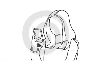 Continuous line drawing of woman reading mobile phone