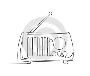 Continuous one line drawing of vintage broadcast radio receiver. Simple Retro radio lineart vector illustration