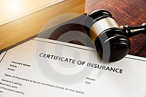 Contract and certificate of health insurance with abusive clauses brought to court in a lawsuit