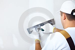 Contractor plasterer