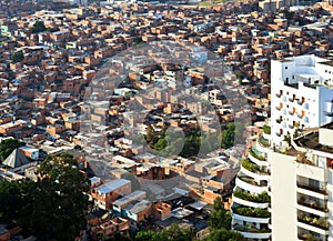 Contrast of wealth and poverty in SÃ£o Paulo