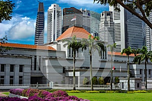 Contrasting Architectue in  Singapore