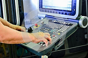 The control panel of the program of work on the control panel of the precision CNC machining center, the processing of the manufac