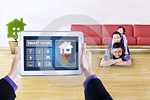 Controller applications of smart home on tablet