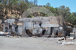 Convenience store destroyed in wildfire near Lake Berryessa