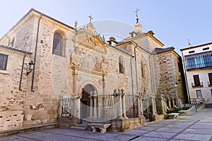 Convent of carmelitas descalzas in Alba de Torme were St. Teresa de ÃÂ¡vila Santa Teresa de JesÃÂºs died and is Burried in one of photo