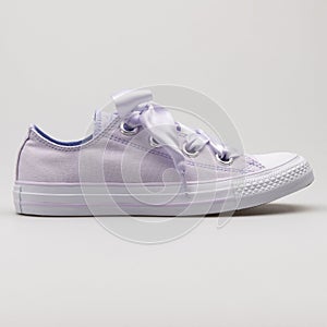 Converse Chuck Taylor All Star Big Eyelets OX light purple and white sneaker